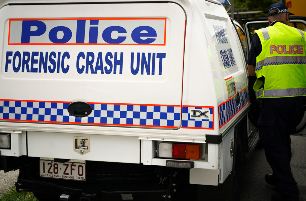 Man dies in hospital following crash - 4RO